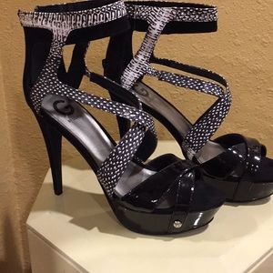 Guess women shoes